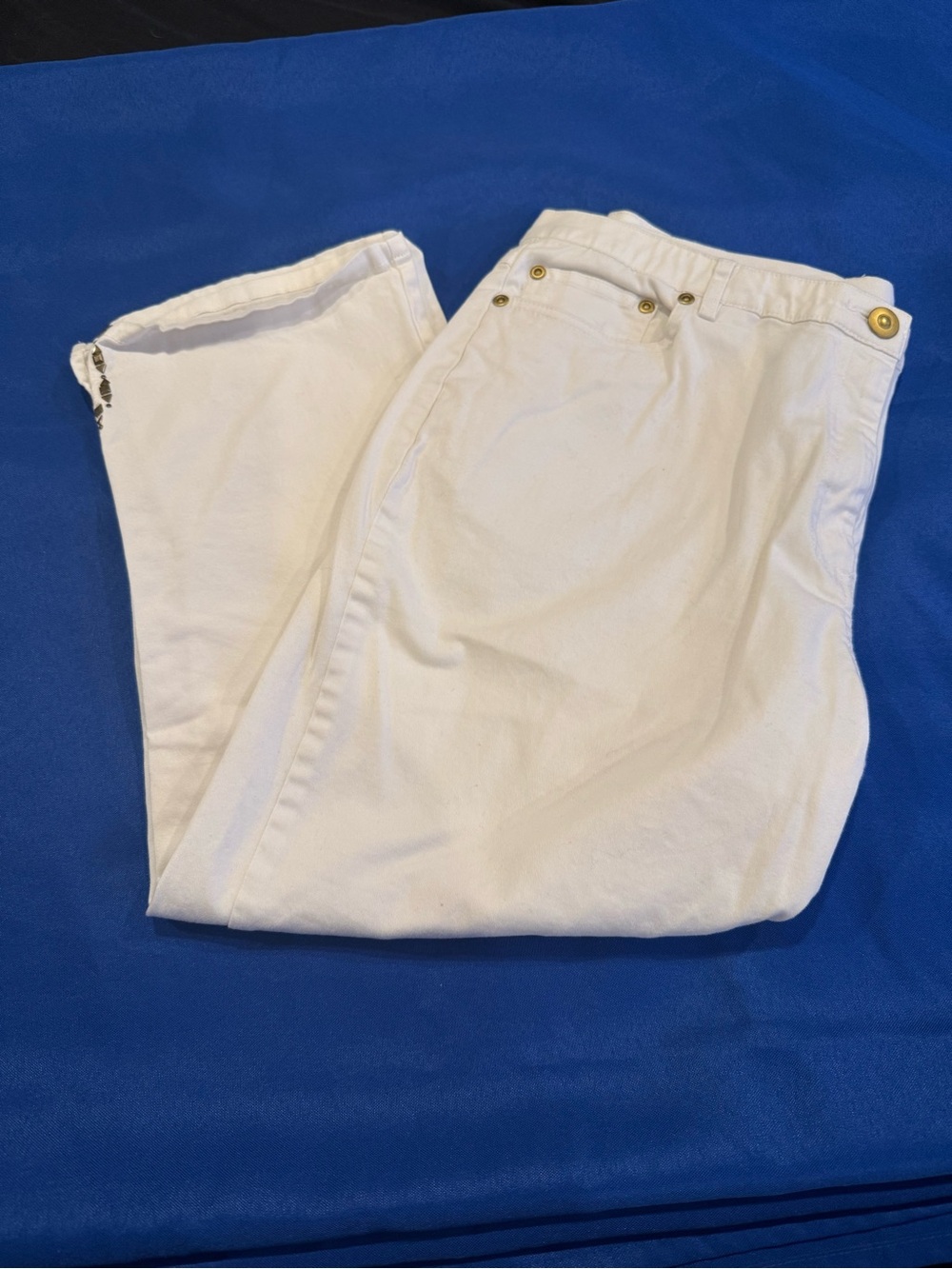Women’s White cropped Jeans